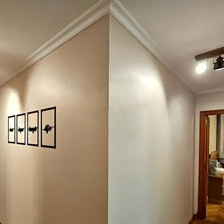 Golden Apartment *