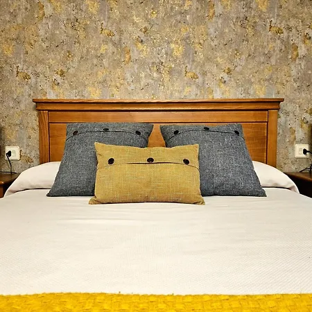 Golden Apartment *